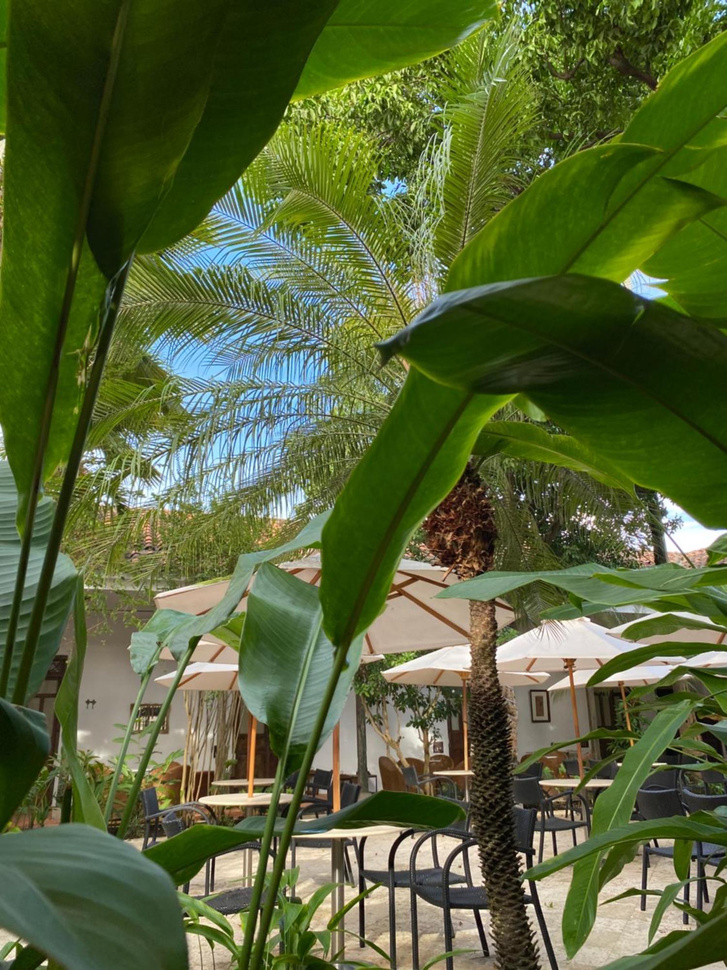 Hotel San German จีราร์ดอท ภายนอก รูปภาพ